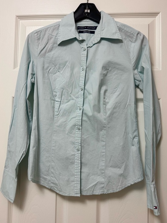 Tommy Hilfiger Tops - Tommy Hilfiger Mint Button-Down Long Sleeve Shirt